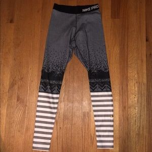 Women’s Nike Pro leggings